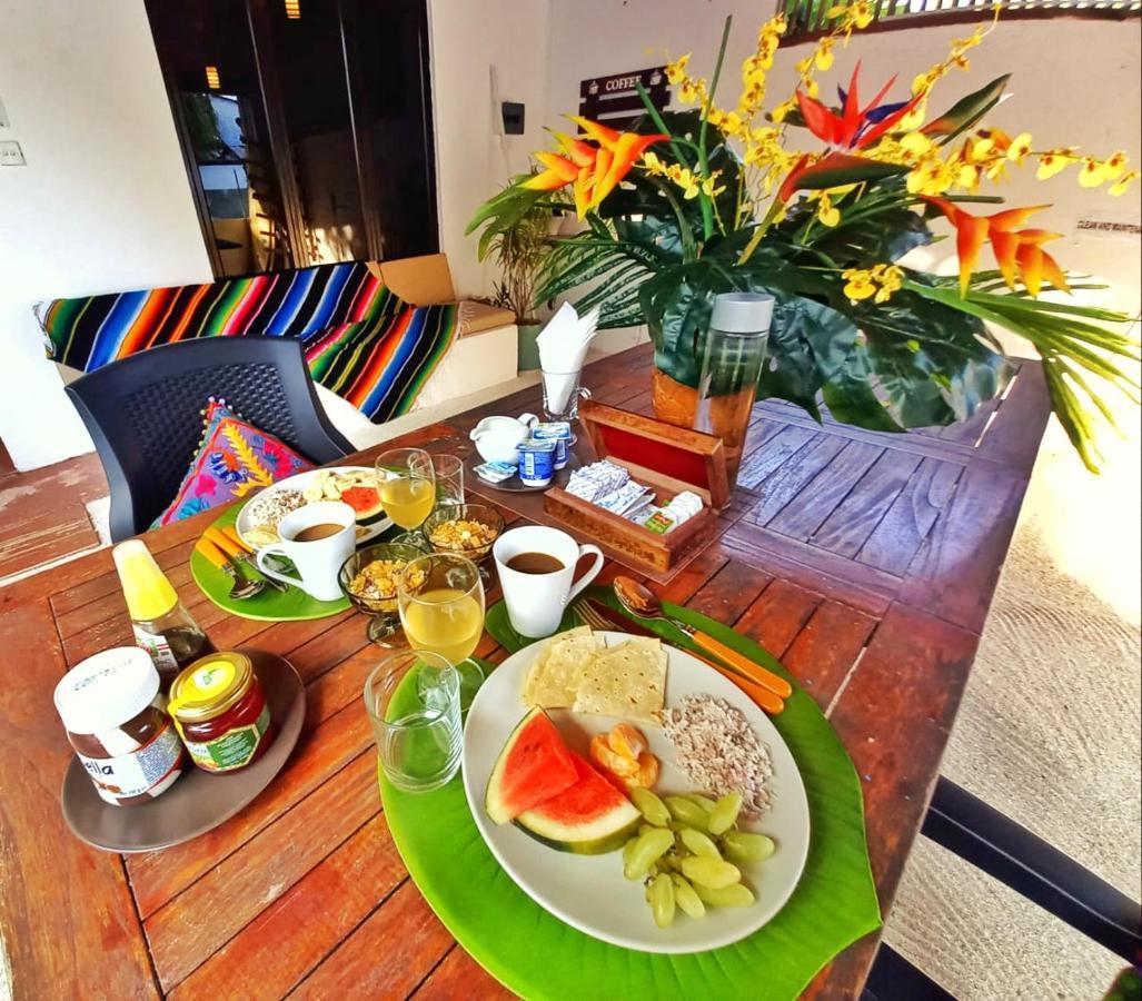 Ocean Breeze Maldives Hotel Thulusdhoo Exterior foto