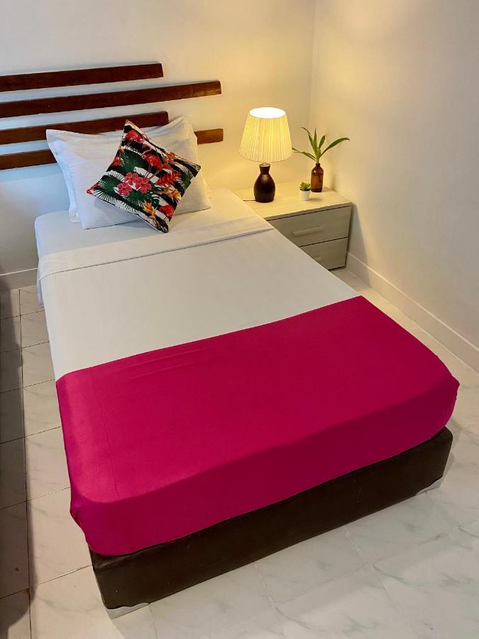 Ocean Breeze Maldives Hotel Thulusdhoo Exterior foto
