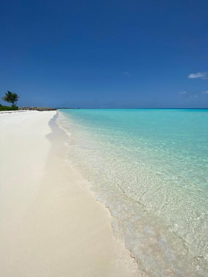 Ocean Breeze Maldives Hotel Thulusdhoo Exterior foto