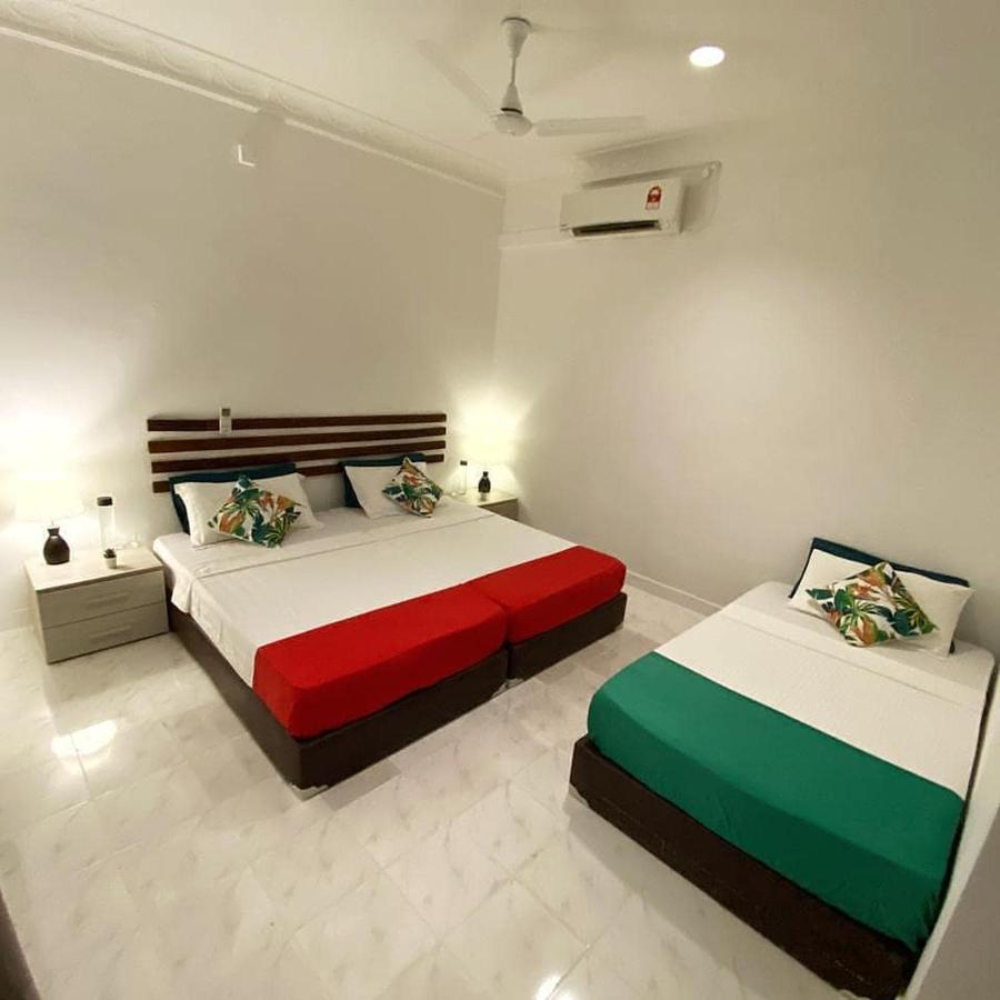Ocean Breeze Maldives Hotel Thulusdhoo Exterior foto