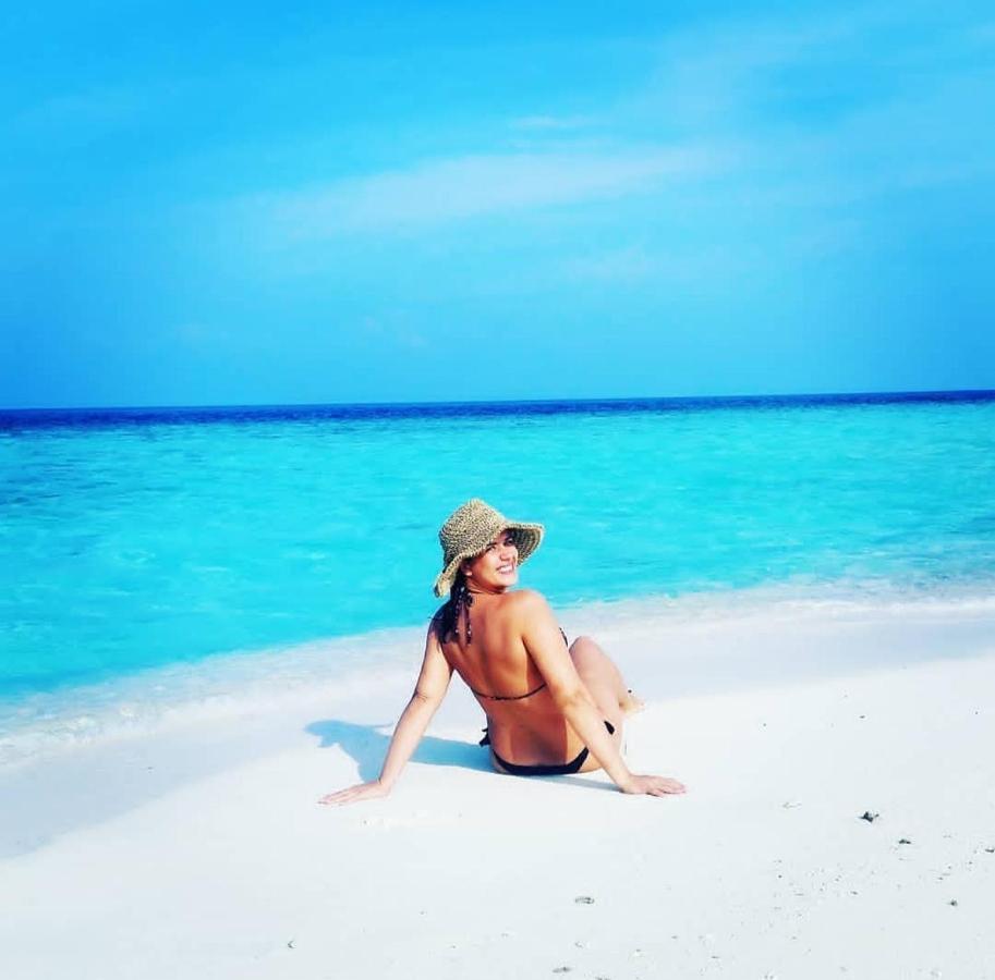 Ocean Breeze Maldives Hotel Thulusdhoo Exterior foto