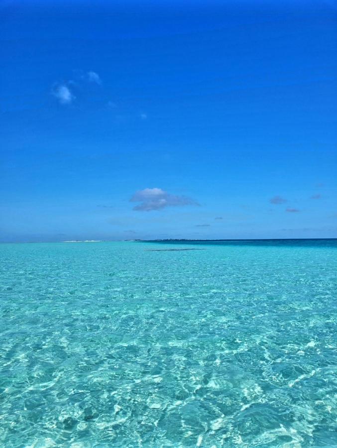 Ocean Breeze Maldives Hotel Thulusdhoo Exterior foto